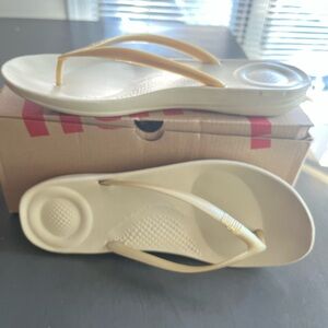 Women's Gold Flip Flops